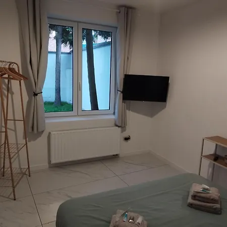 L'anil Garden With Garage Private Apartamento Dinant