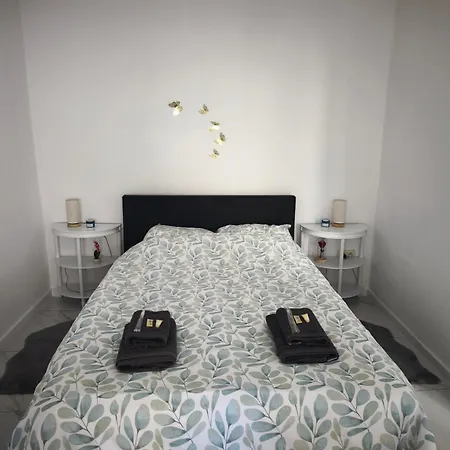 Apartman L'anil Garden And Parking *